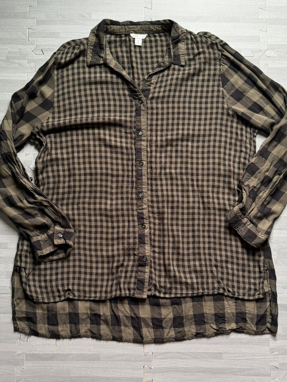 Women's XL Olive Green and Black Checkered Button-Up Shirt Casual